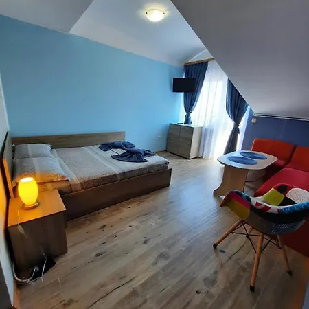 вероника 4*