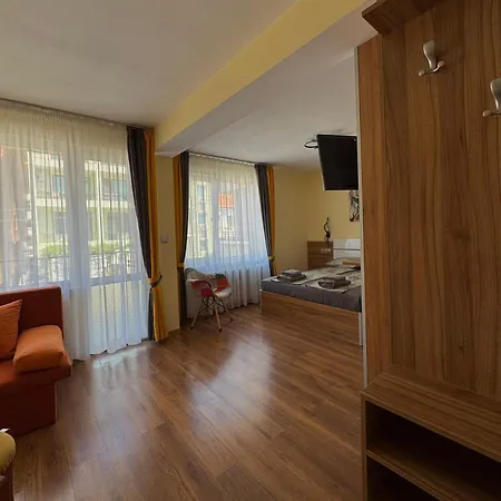 Pensión вероника 4*